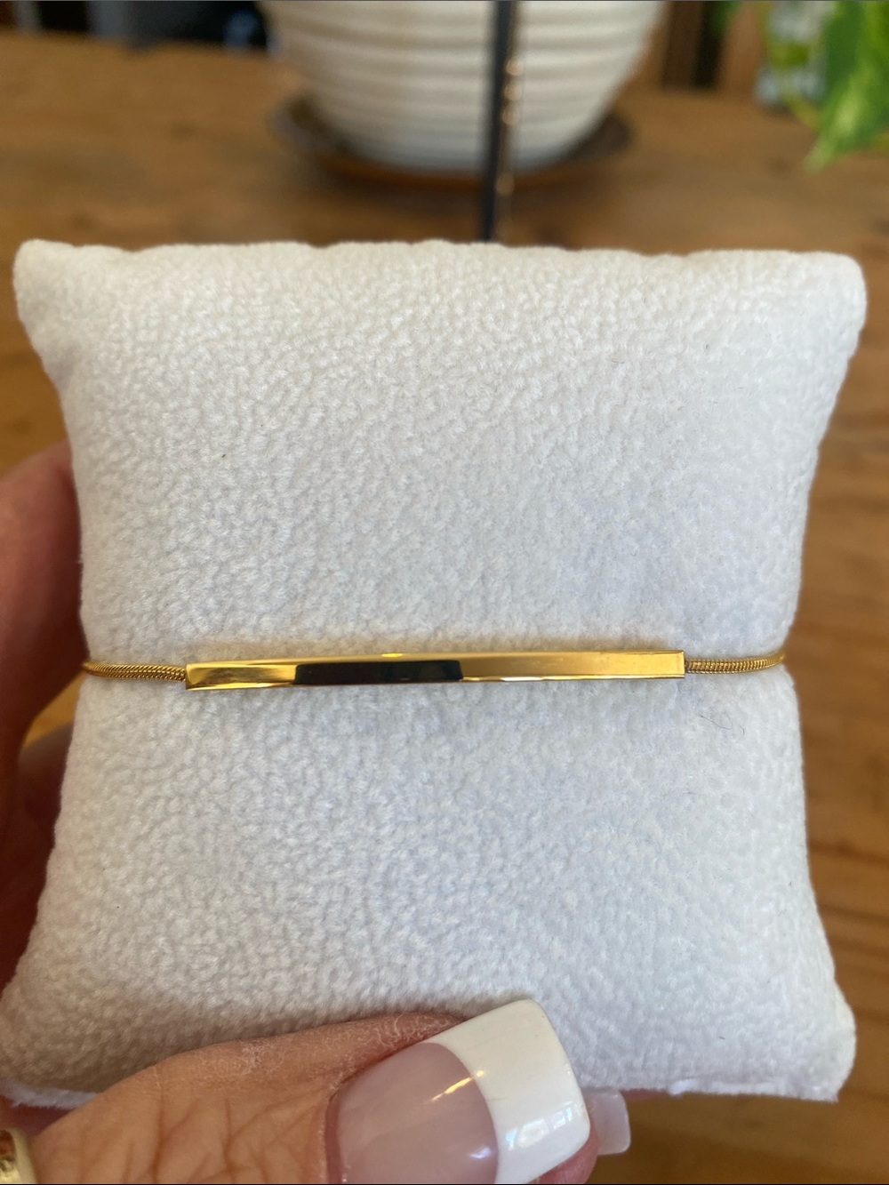 Gold Bar Minimalist Bracelet - Women Jewelry